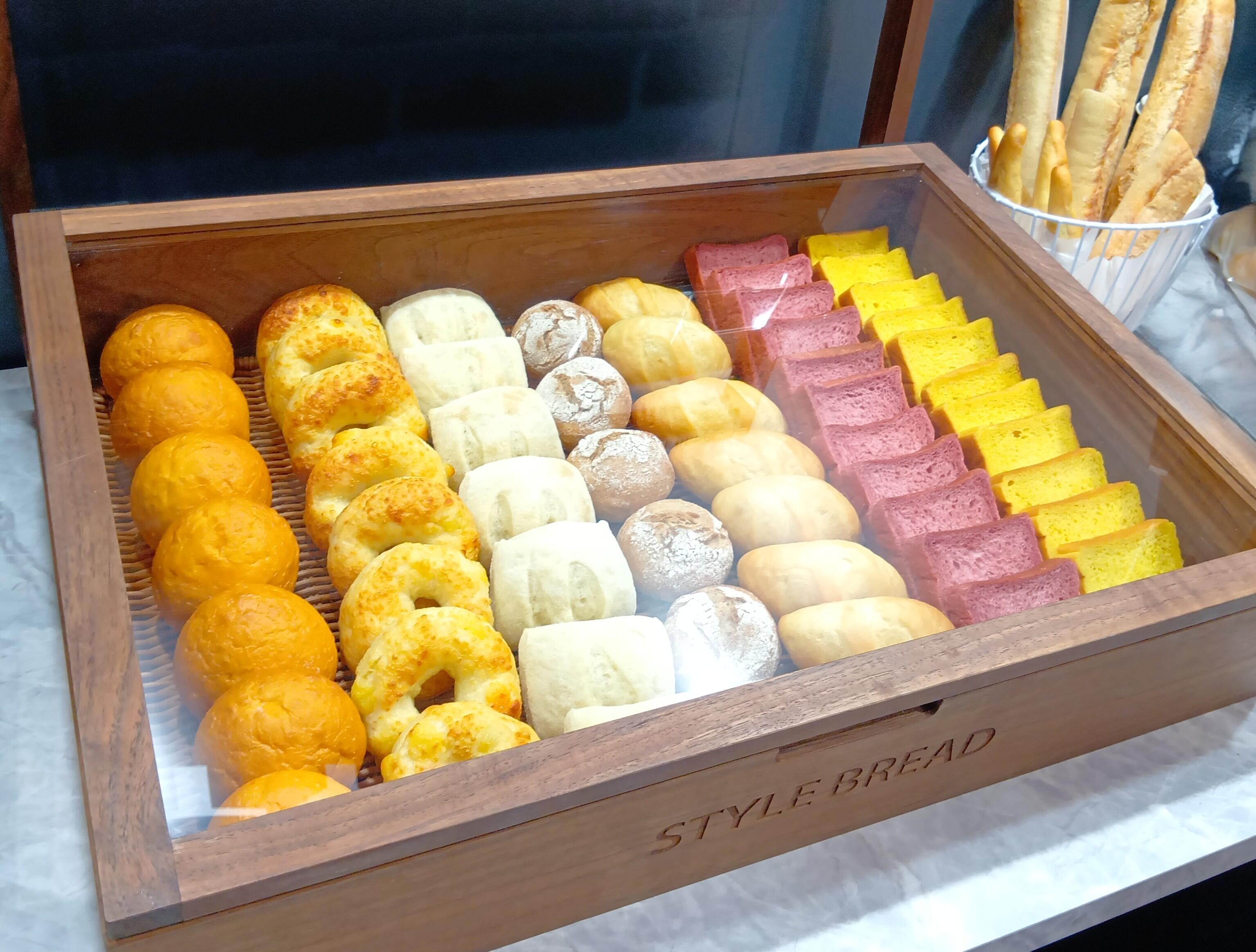 ベーカリーコーナー展示2